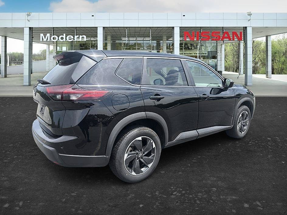 Certified Used 2025 Super Black Nissan SV image 5