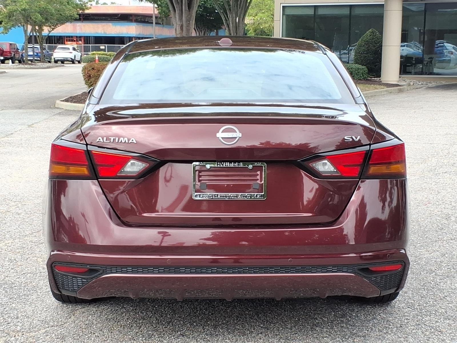 Used 2024 Garnet Pearl Metallic Nissan 2.5 SV image 9