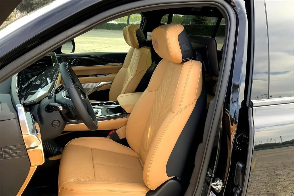 2025 Cadillac Escalade IQ Luxury 2 - Photo 12