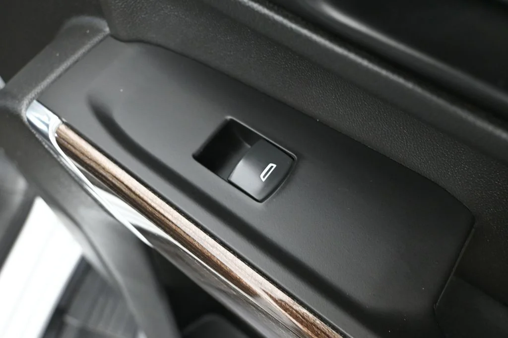 Used 2022  Chevrolet LT image 48