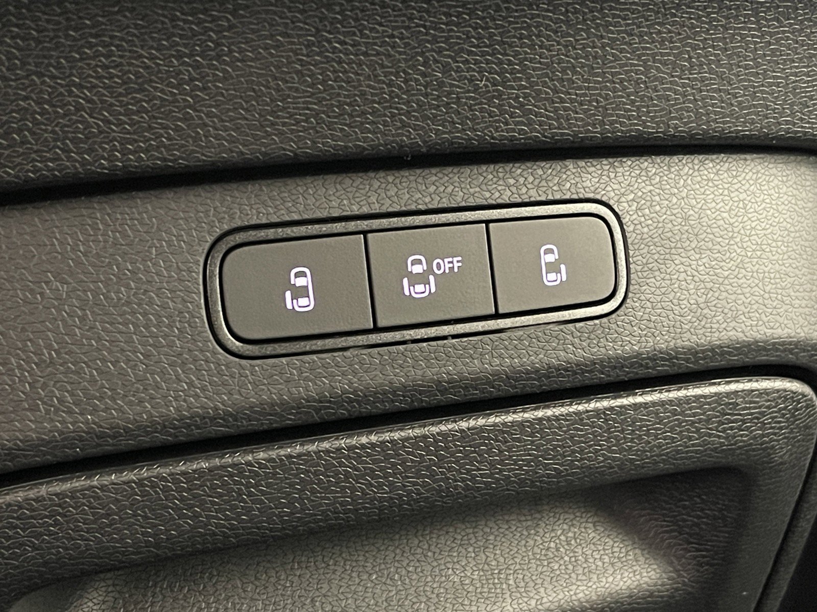 2025 Volkswagen ID. Buzz PRO S - Photo 30