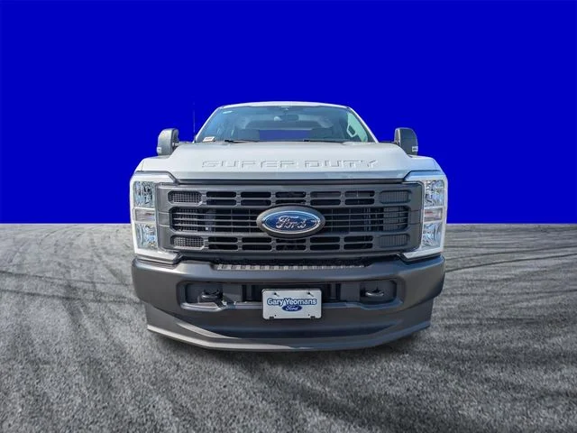 New 2026 Oxford White Ford F-250® XL image 9