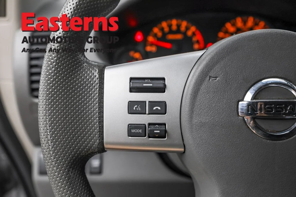 Used 2019 Silver Nissan S image 15