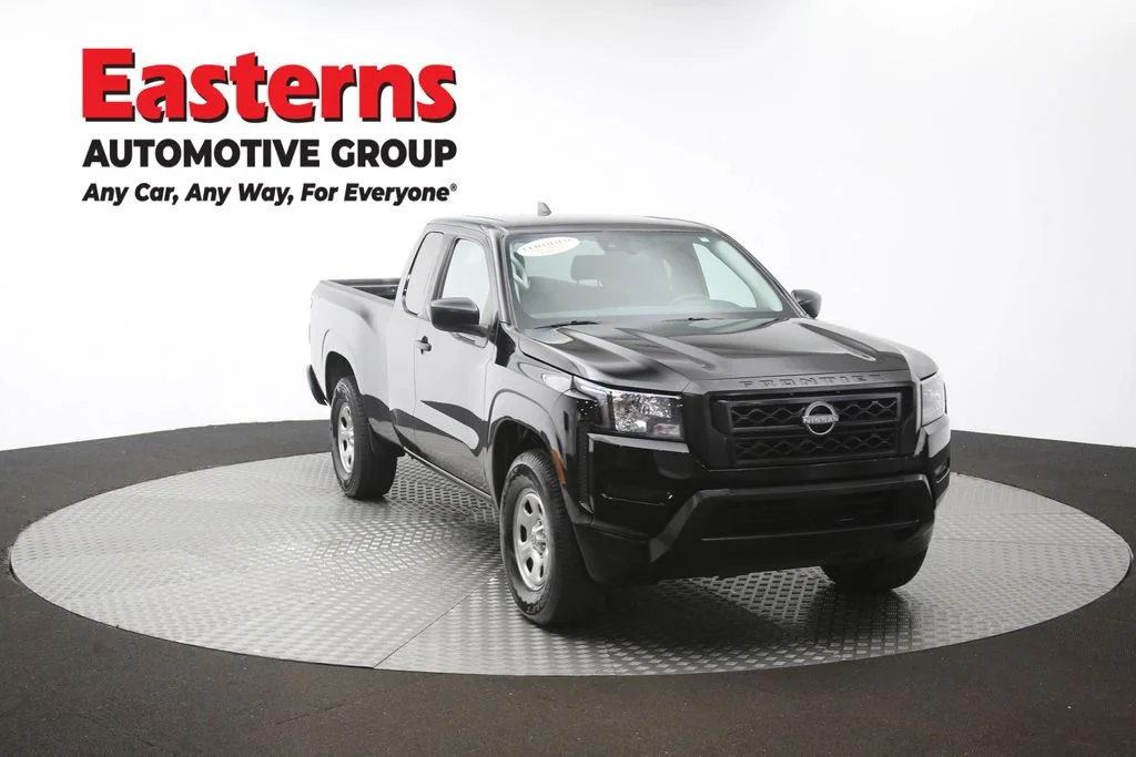 Used 2022 Black Nissan S image 48