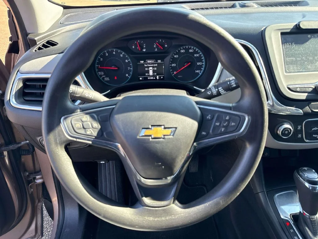 Used 2018 Beige Chevrolet LS image 28