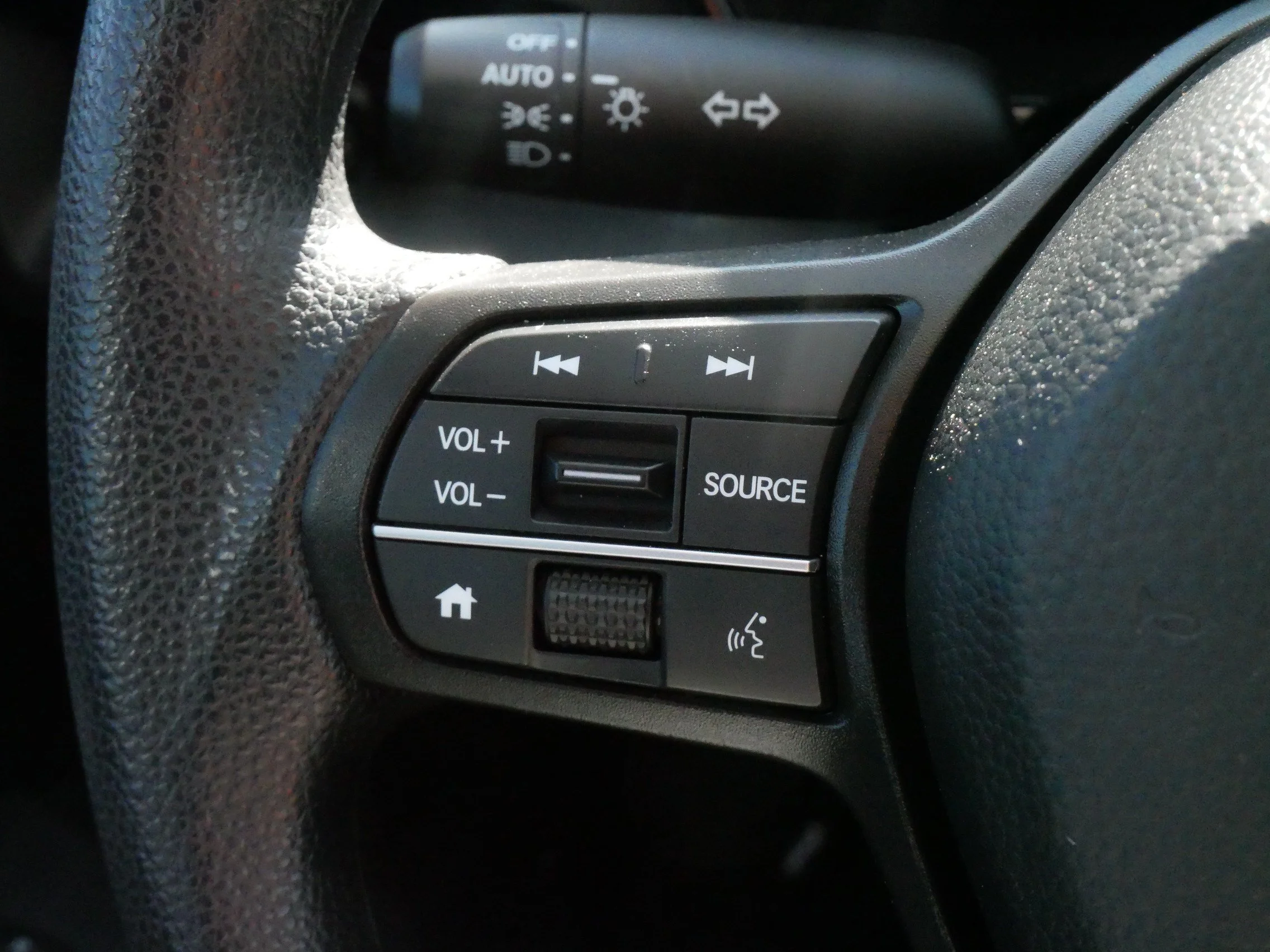 2024 Honda CR-V LX - Photo 26