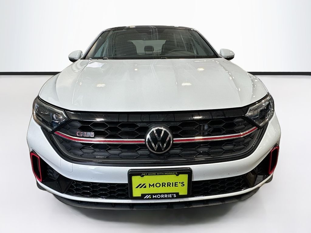Used 2022  Volkswagen 2.0T Autobahn image 2