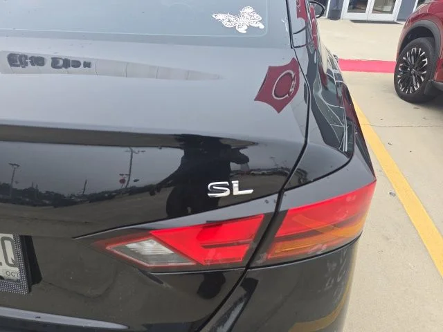 Used 2019 Black Nissan 2.5 SL image 5