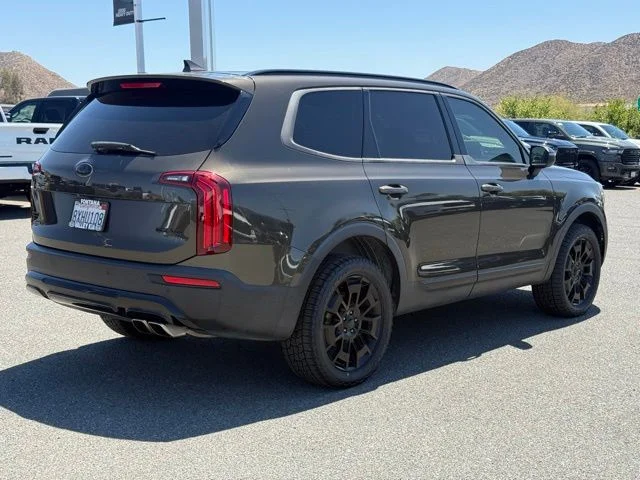 Certified Used 2021 Green Kia EX image 2