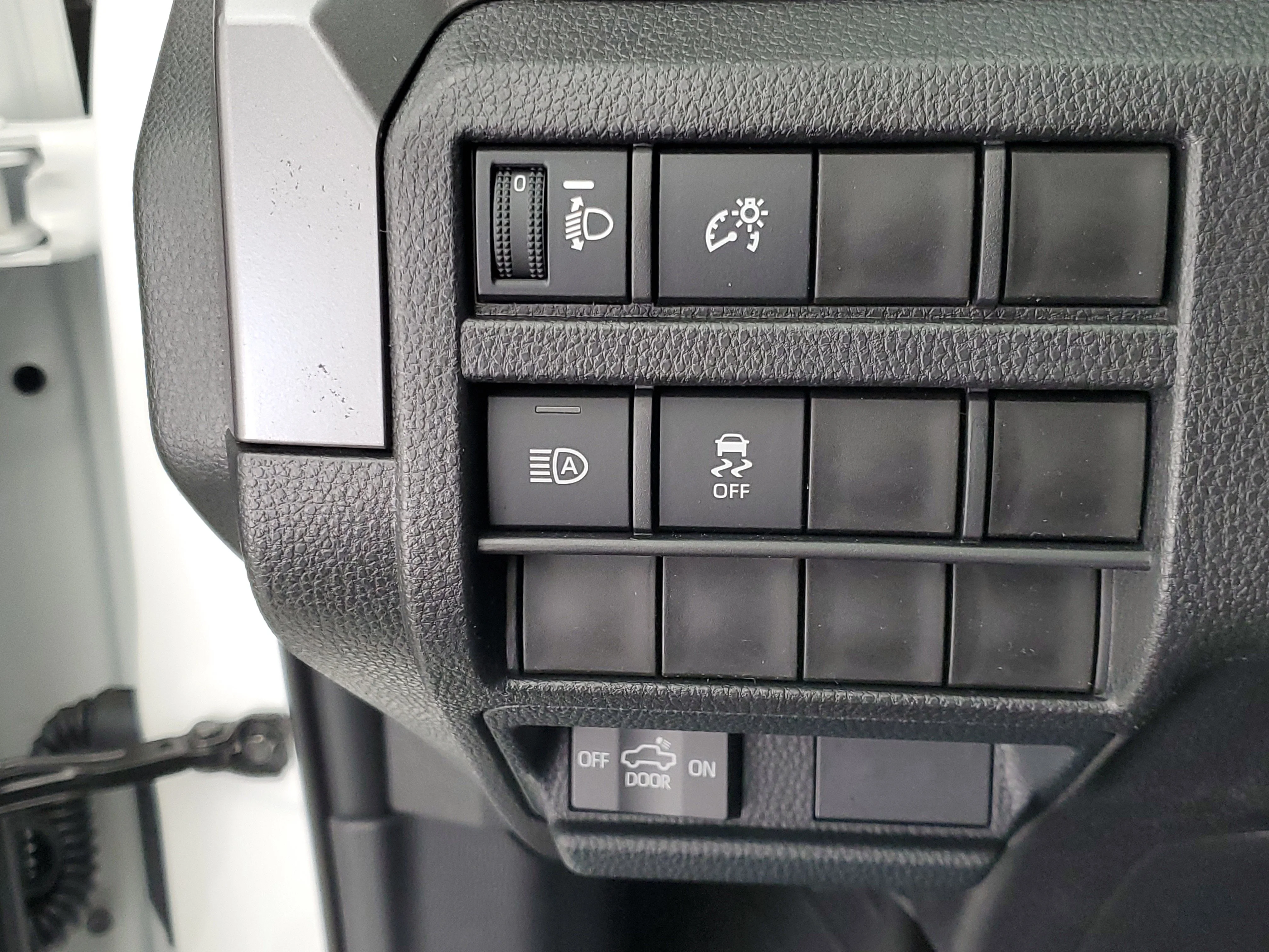 2026 Toyota Tacoma SR5 - Photo 33