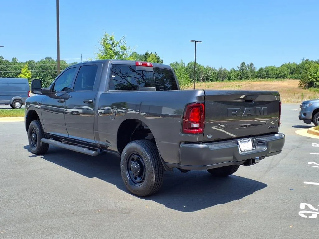 2025 RAM 2500 Tradesman - Photo 17