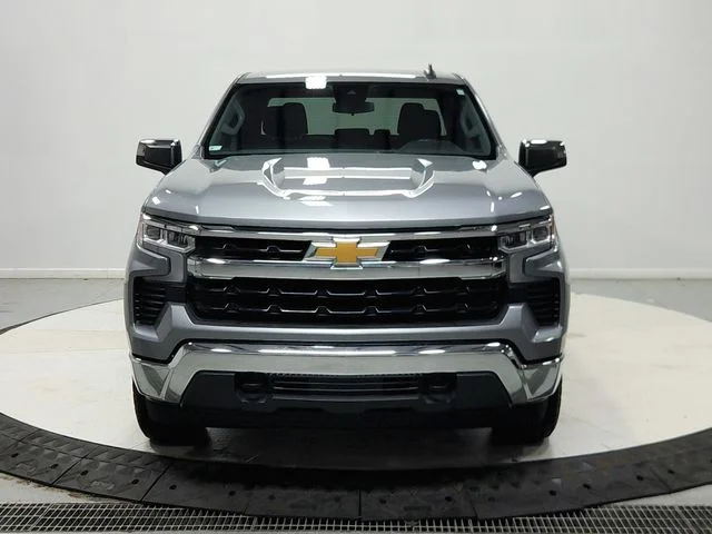 Used 2024 Gray Chevrolet LT image 3