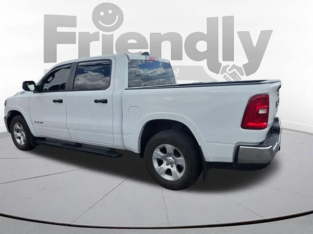 Used 2025 White Ram Big Horn/Lone Star image 9
