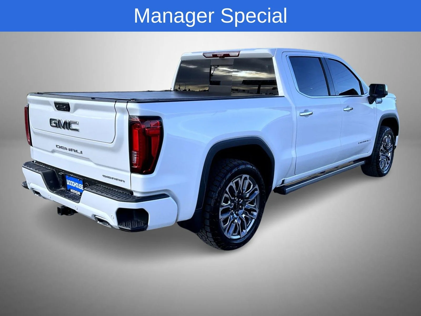Used 2024 White GMC Denali Ultimate image 6
