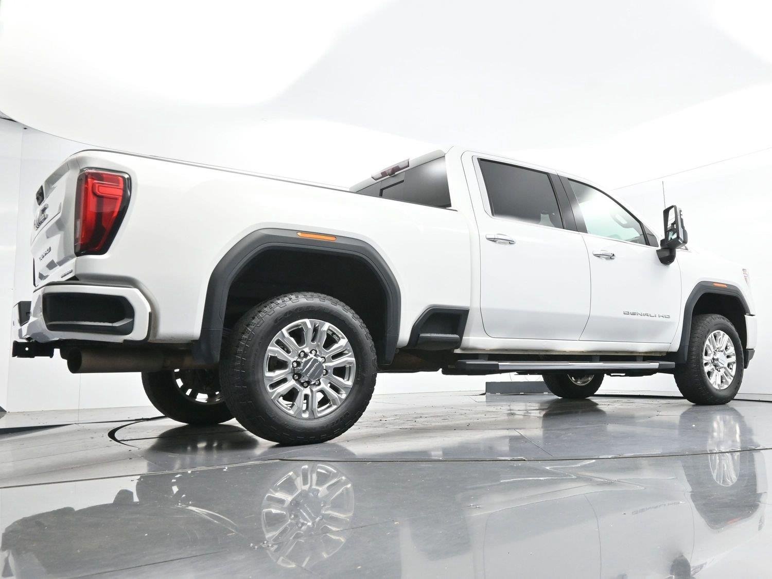 Used 2021 Summit White GMC Denali image 53