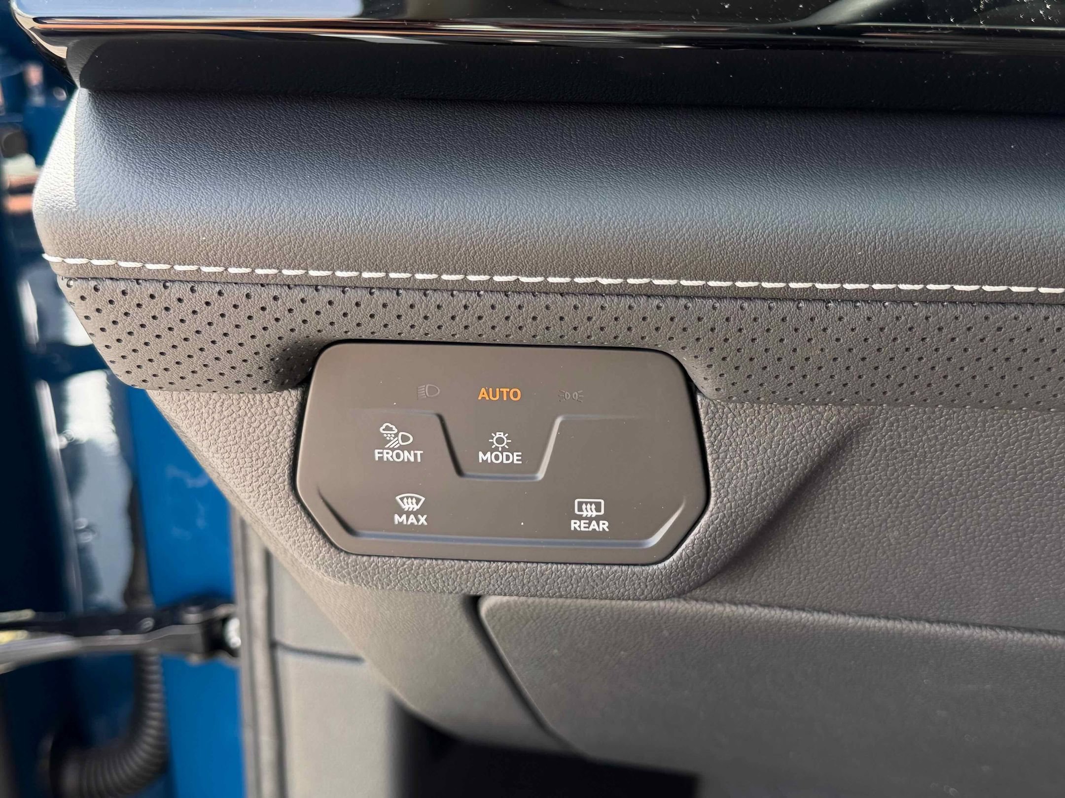 New 2026 Blue Volkswagen 2.0T SE w/Technology image 26