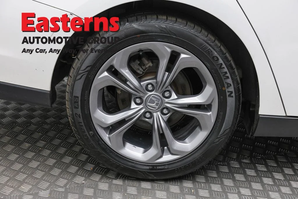 Used 2023 White Honda EX image 30