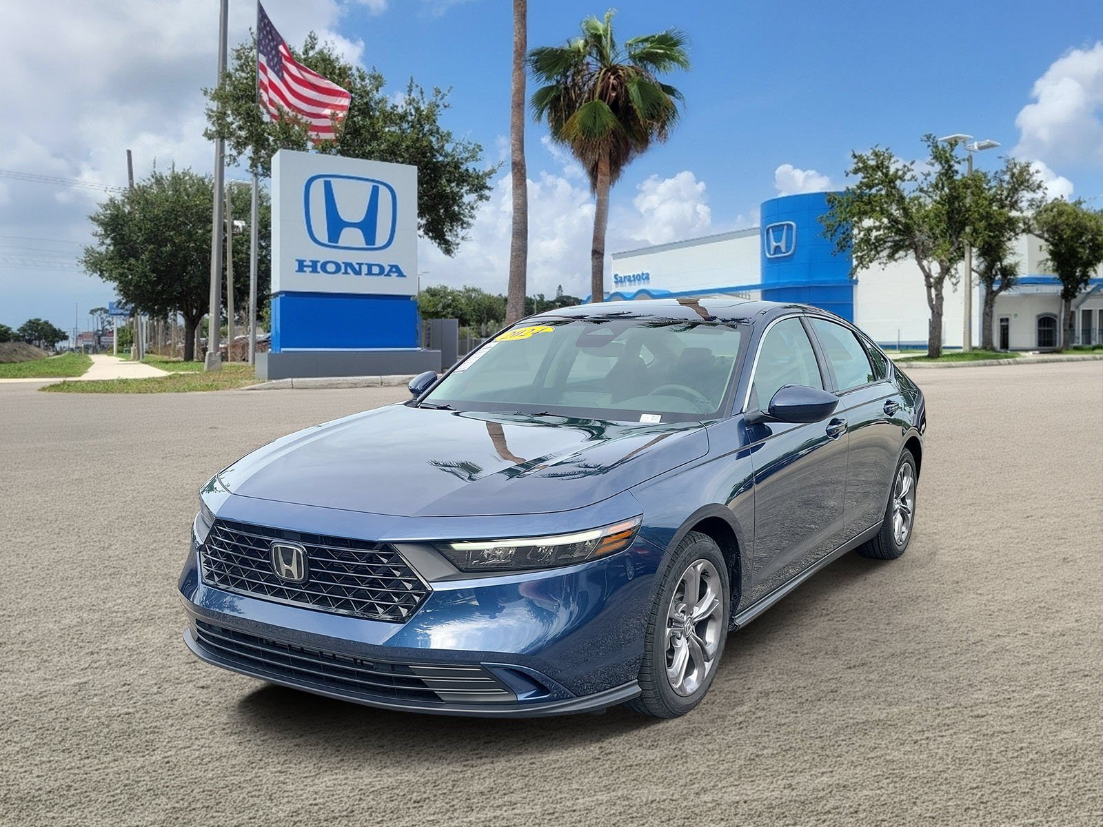 Used 2024 Still Night Pearl Honda EX image 4