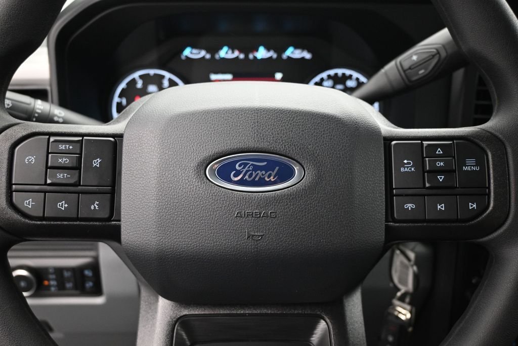 New 2026 Oxford White Ford XLT image 11