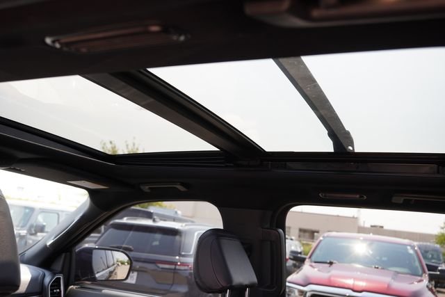 Used 2021 Blue Ford Limited image 5
