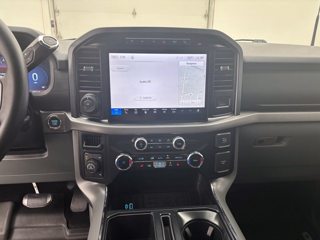 Used 2024 Blue Ford XLT image 27
