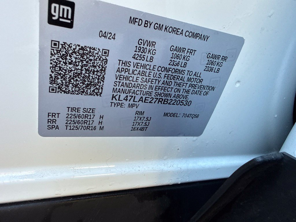 Used 2024 White Buick Preferred image 10