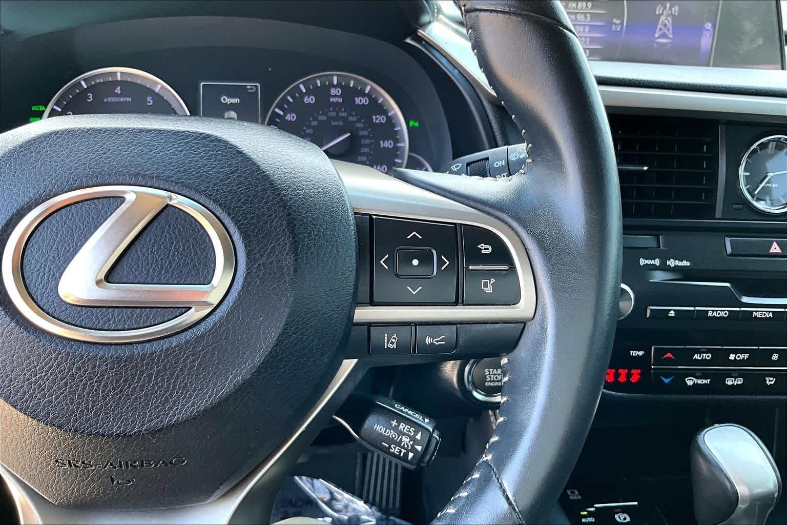 Used 2019 Eminent White Pearl Lexus  image 23