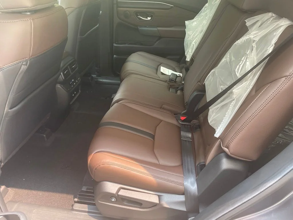 New 2026 Modern Steel Metallic Honda Touring image 10
