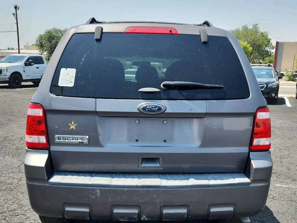 Used 2011 Sterling Gray Metallic Ford XLT image 7