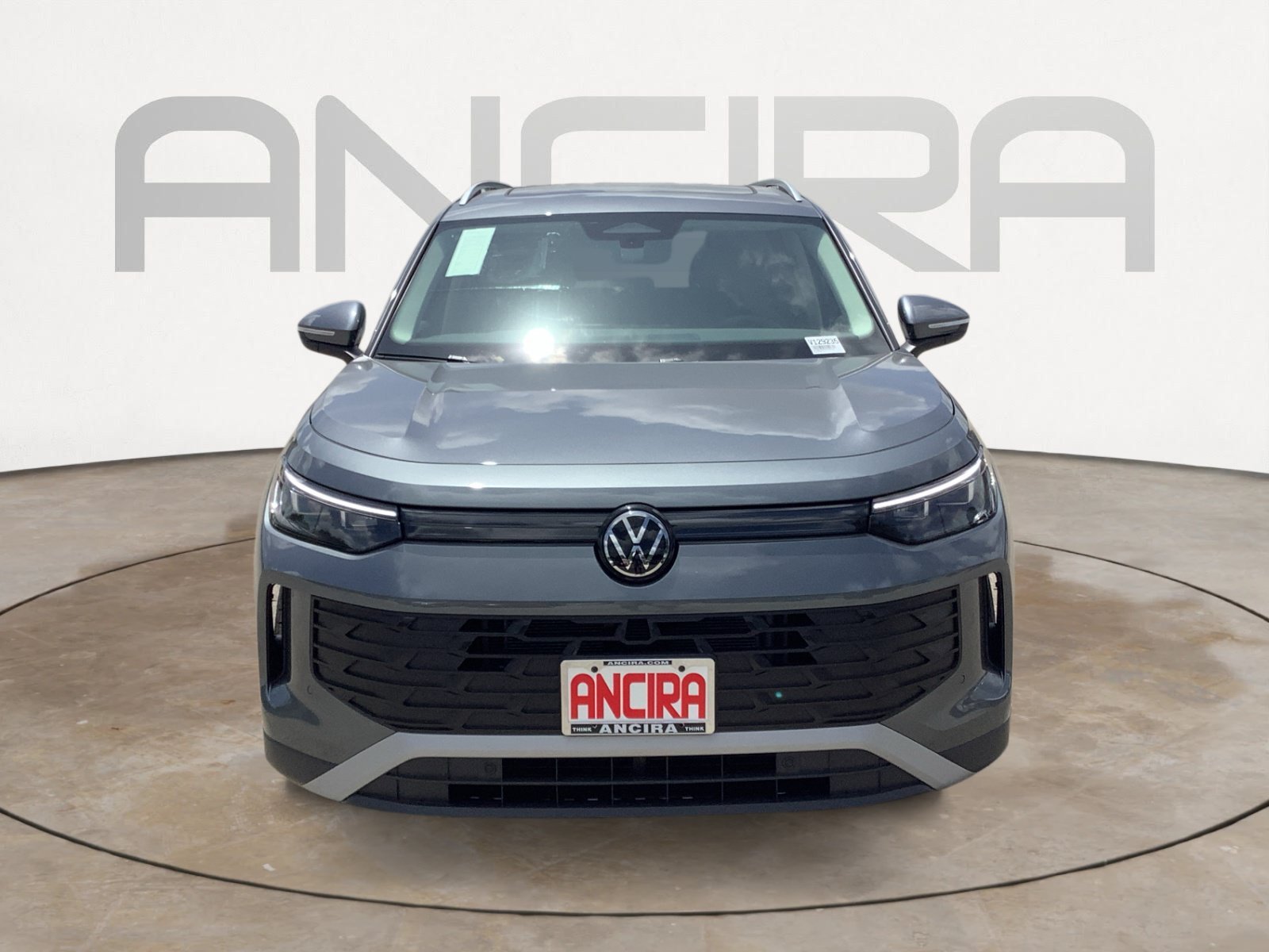 New 2026 PLATINUM GRAY Volkswagen SE image 3