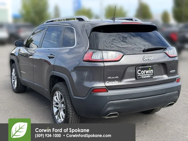 Used 2019 Granite Crystal Clearcoat Metallic Jeep Latitude Plus image 16