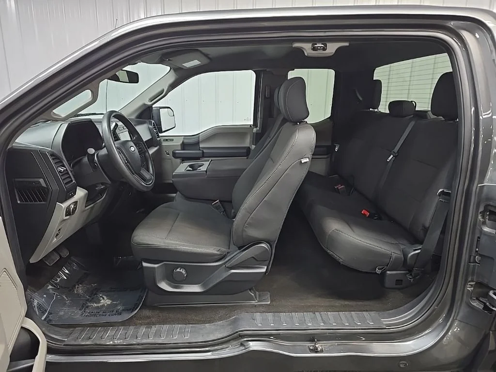 Used 2020 Magnetic Ford XL image 34