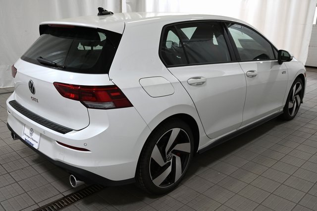 2025 Volkswagen Golf GTI S photo 4