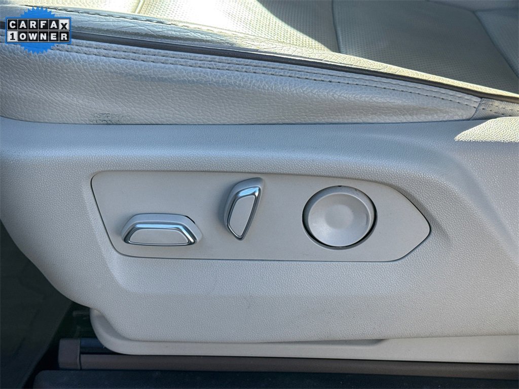 2022 GMC YUKON - Image 15