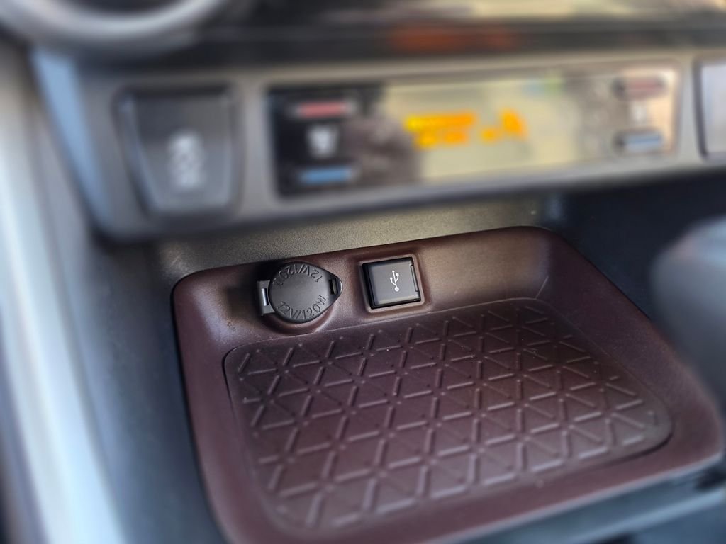 2022 Toyota RAV4 Limited - Photo 33