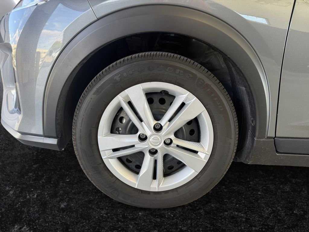 Used 2025 Gray Nissan S image 27