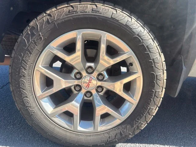 Used 2015 Silver GMC SLT image 6