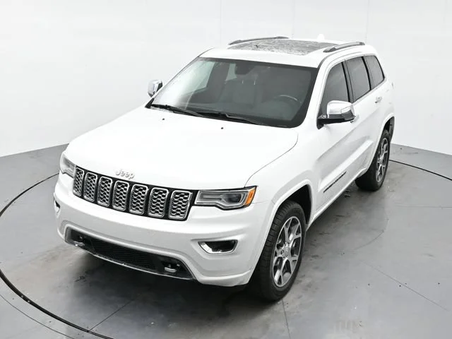 Used 2019 Ivory 3-coat Jeep Overland image 35