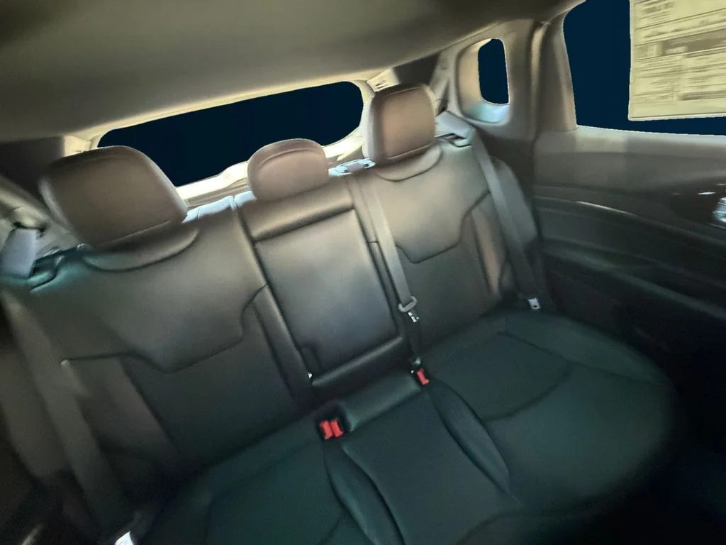 New 2026 Black Jeep Latitude image 18