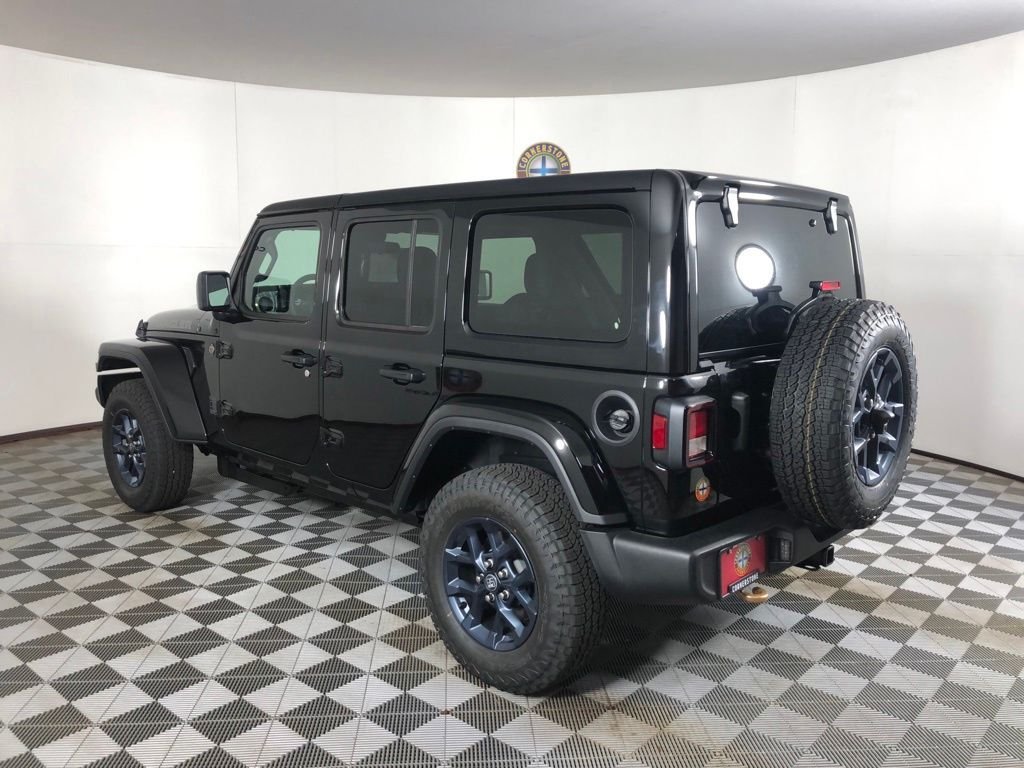 New 2026 Black Clear-Coat Exterior Paint Jeep 85th Anniversary Edition image 16