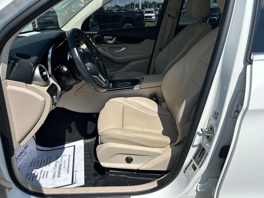 Used 2021 White Mercedes-Benz GLC 300 image 13