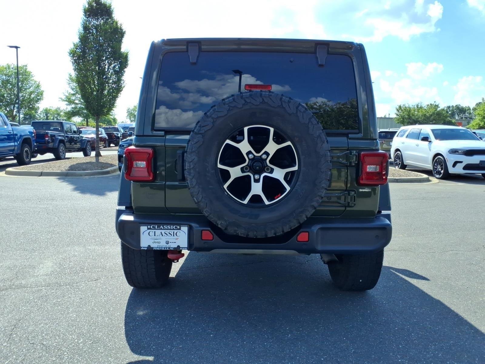 Used 2021 Sarge Green Clearcoat Jeep Unlimited Rubicon image 18