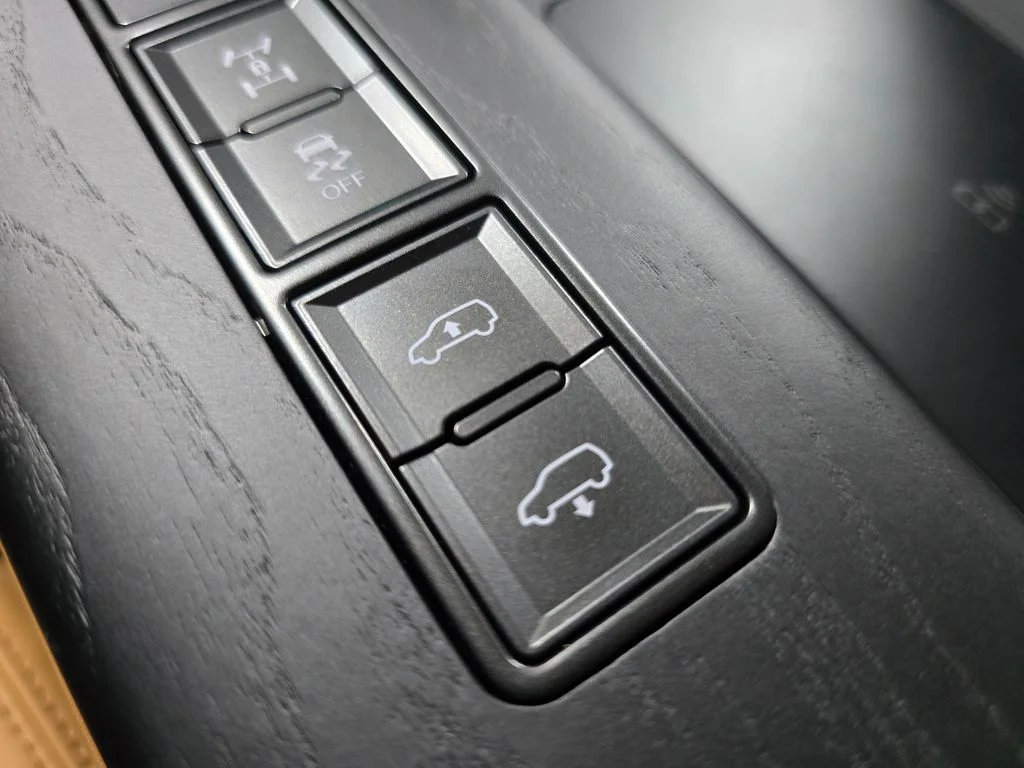 New 2026  Lexus 600 Luxury image 24