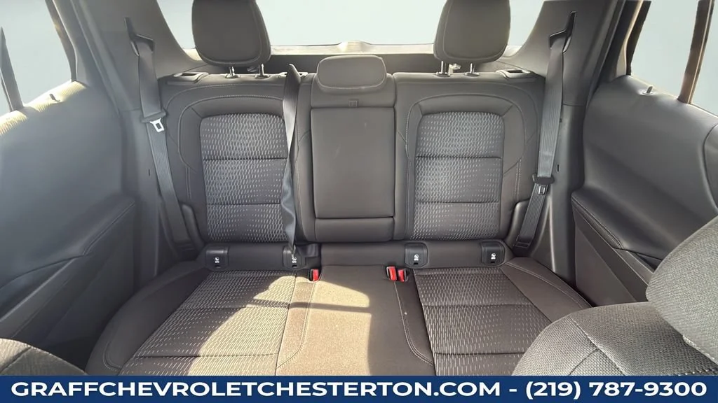 2027 Chevrolet Equinox LT - Photo 30
