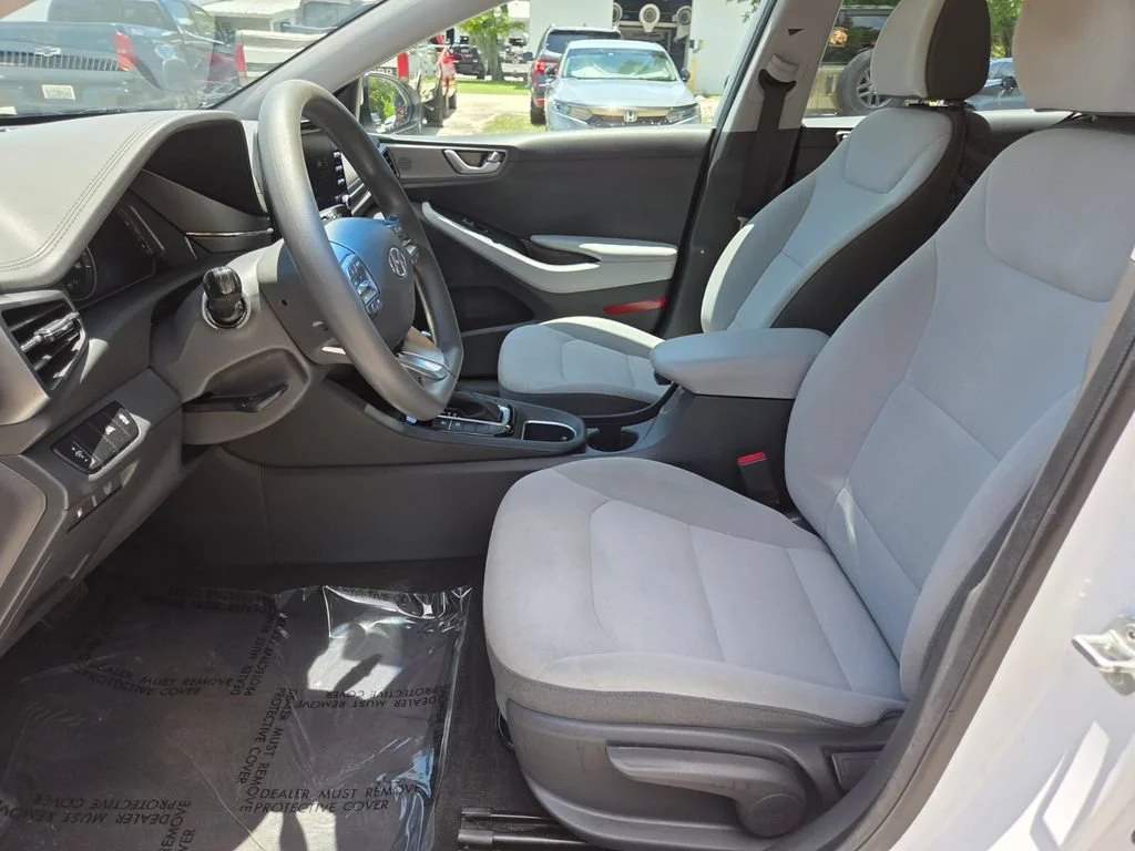 Used 2021 Ceramic White Hyundai Blue image 27