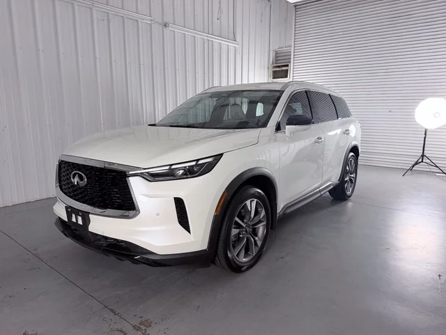 2024 INFINITI QX60 LUXE