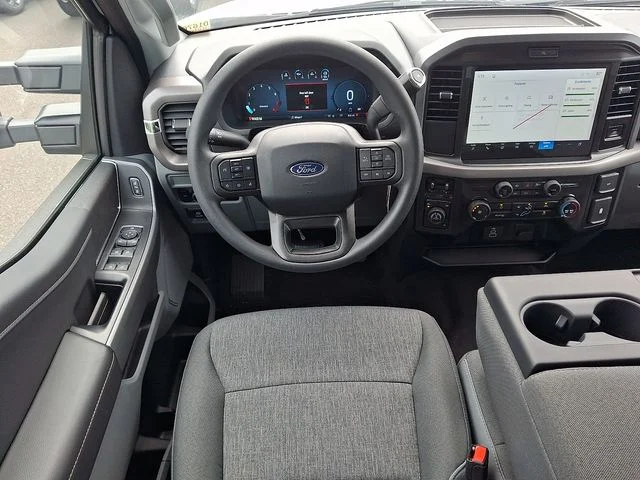 New 2026 Oxford White Ford XLT image 7
