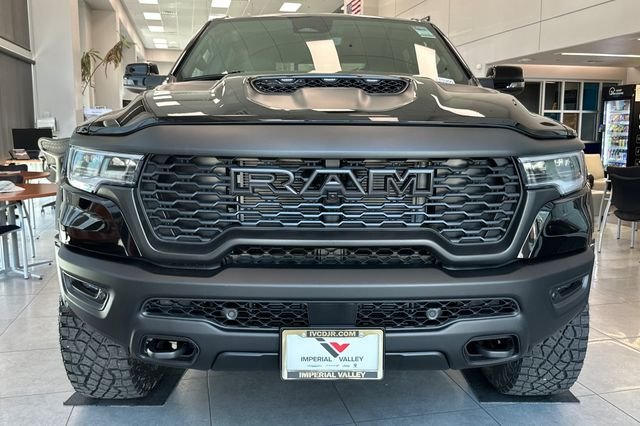 New 2026 Diamond Black Crystal Pearl-Coat Exterior Paint RAM RHO image 8