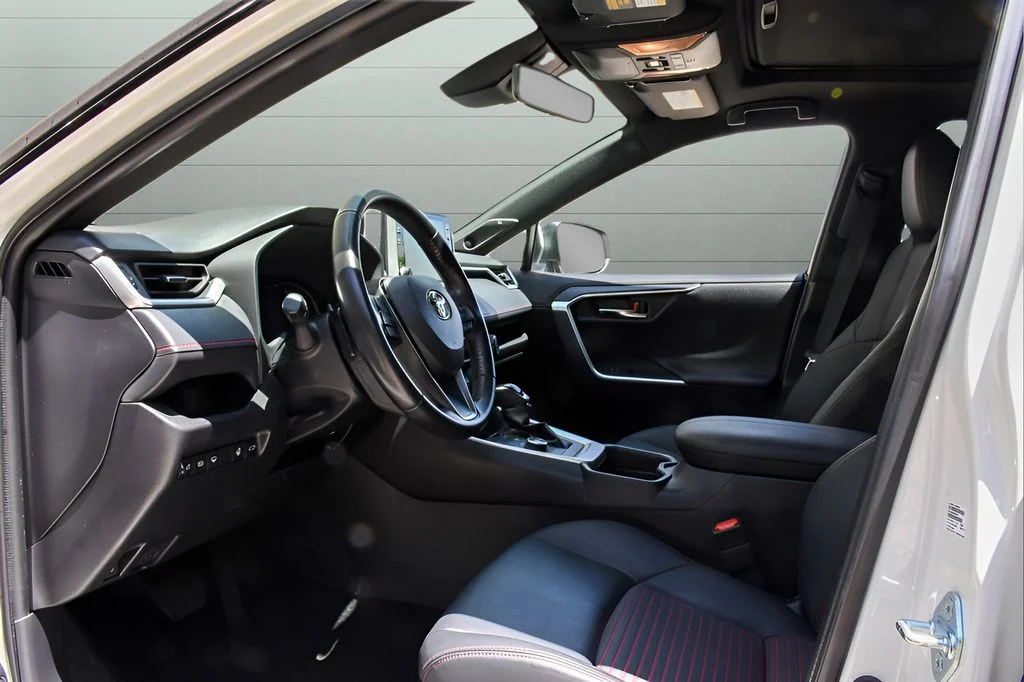 2021 Toyota RAV4 XSE - Photo 64