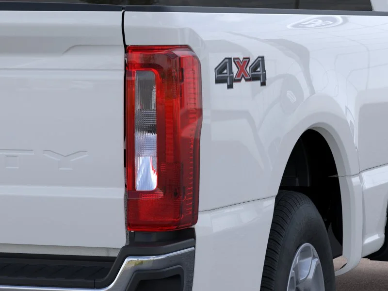 New 2026 Oxford White Ford F-350® XLT image 21